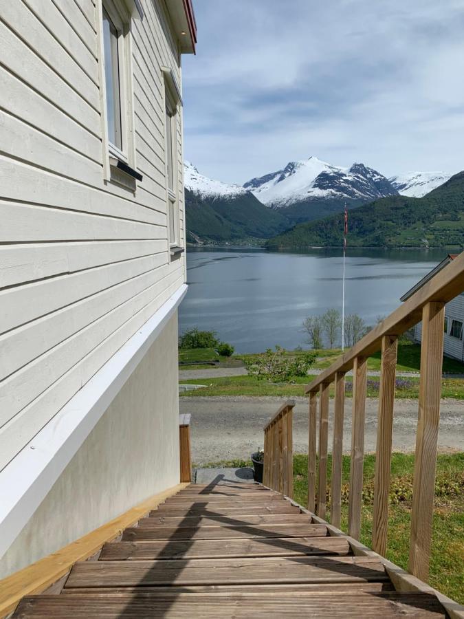 Olden Fjord Apartments Exteriör bild