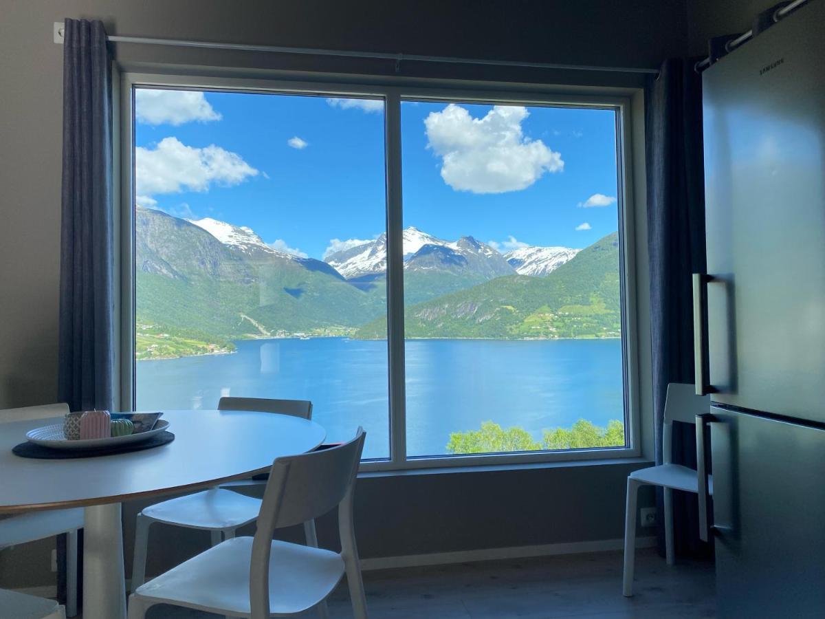 Olden Fjord Apartments Exteriör bild
